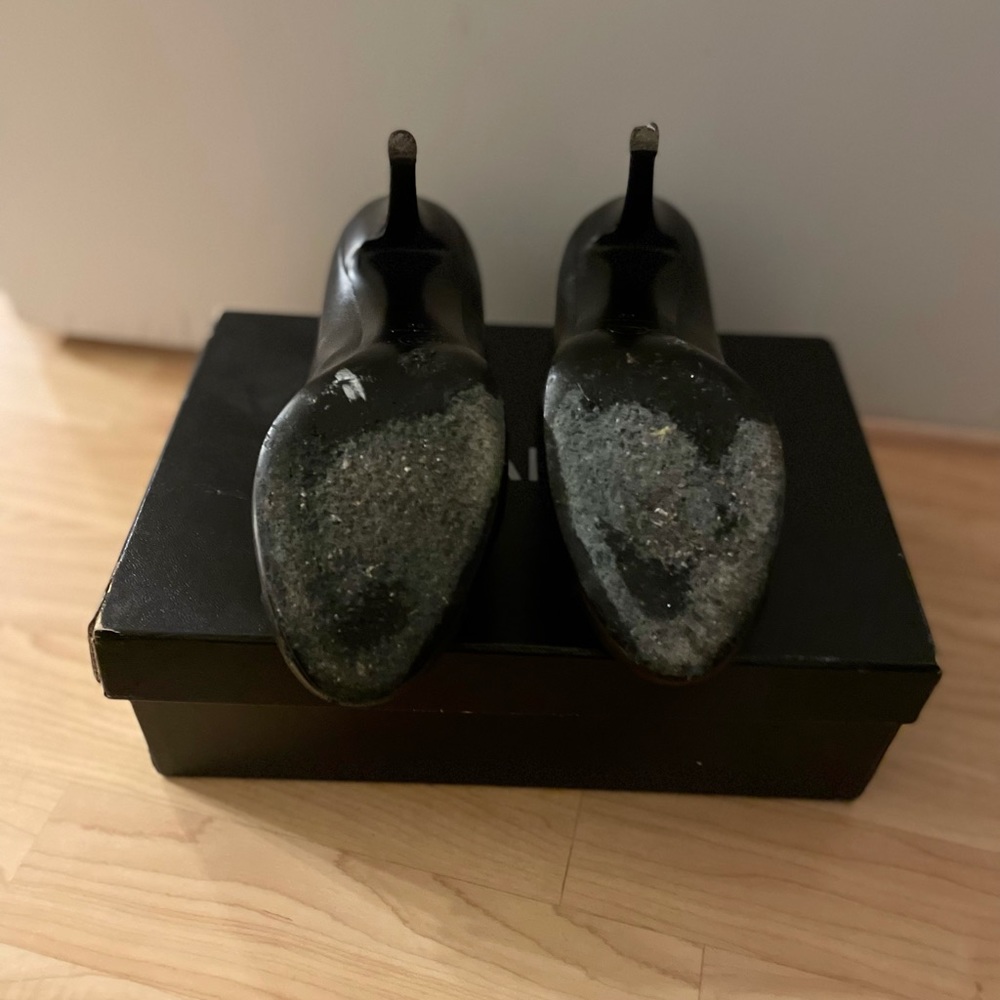 Chanel Pumps -USED AUTHENTIC - Picture 2 of 9